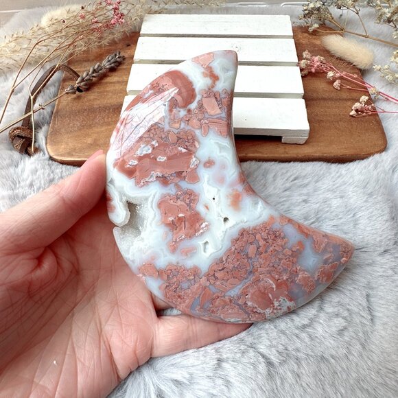 Beautiful Large Cotton Candy Pink Agate Druzy Moon with Stand - Picture 8 of 8
